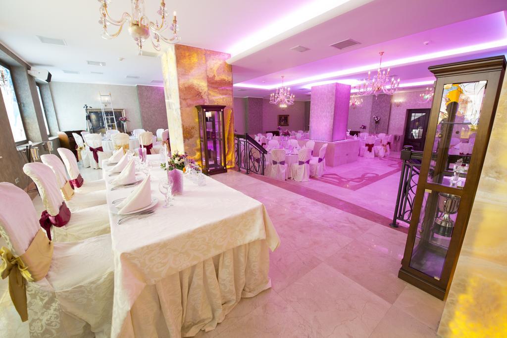 Premier Palace Spa Hotel Bucureşti Ngoại thất bức ảnh A wedding reception