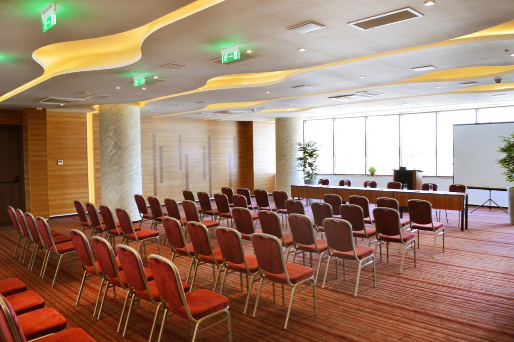 Premier Palace Spa Hotel Bucureşti Ngoại thất bức ảnh A conference room