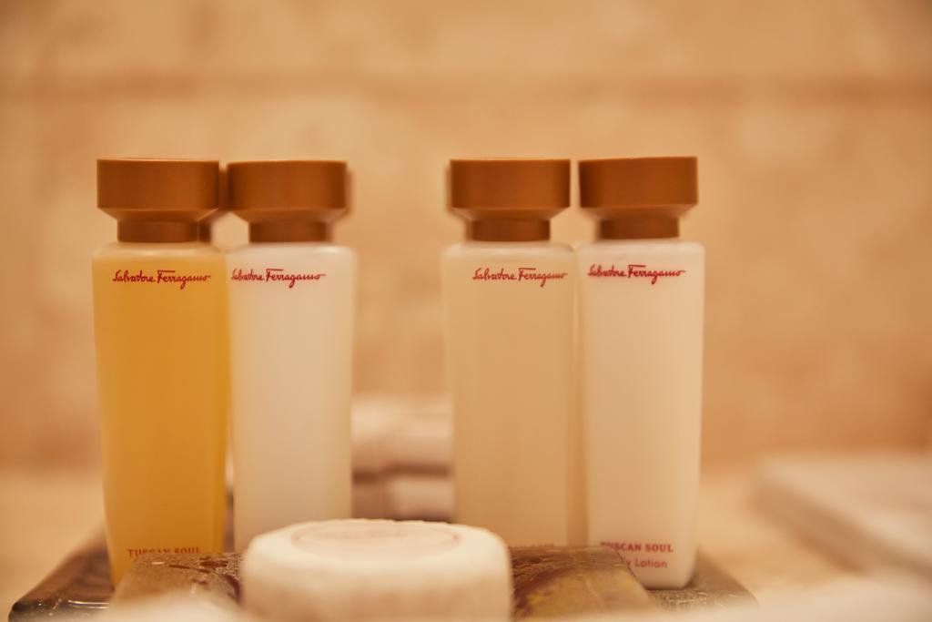 Premier Palace Spa Hotel Bucureşti Ngoại thất bức ảnh Salvatore Ferragamo amenities